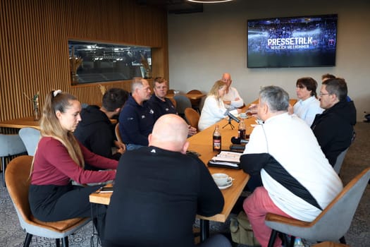 Discussion with head coach Steve Walker (SERC Wild Wings) and Stefan Wagner (Managing Director Schwenninger Wild Wings) and the journalists Press conference SERC WildWings season opener 24-25
