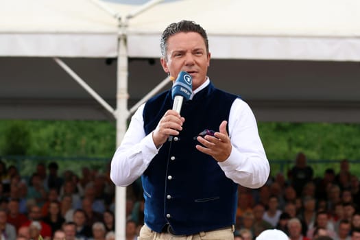 Stefan Mross (singer / presenter / entertainer) in the ARD TV show "Immer wieder sonntags""."