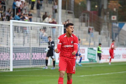 Yann Sturm (SC Freiburg II / U23) celebrates Marco Wörner's goal to make it 1-0 (SC Freiburg II / U23)  in the match of the Football RL SW 24-25: 9. Sptg: SC Freiburg II vs Bahlinger SC