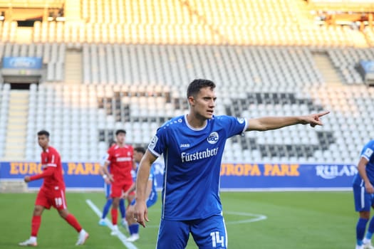This way,indicates Rico Wehrle (Bahlinger SC /BSC) during the match of the Football RL SW 24-25: 9.