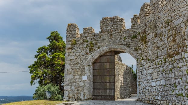 Detail of the ruined castle of Montemor-o-Velho, Portugal