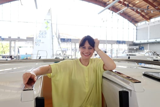 The Interboot 2024 trade fair in Friedrichshafen will open its doors on 25.09.2024. During the press tour and the presentation of the trade fair innovations,model Cora was already fascinated