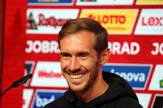 Head Coach / Coach Julian Schuster (SC Freiburg) at the press conference,PK after the match of the 1st FBL: 24-25: 3rd Sptg. SC Freiburg - VfL Bochum  DFL REGULATIONS PROHIBIT ANY USE OF PHOTOGRAPHS AS IMAGE SEQUENCES AND/OR QUASI-VIDEONann  Photo: Joachim Hahne/johapress