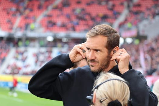 Head Coach Julian Schuster (SC Freiburg)  at the match of the 1st FBL: 24-25: 1st FBL: 24-25: 5th Sptg. SC Freiburg - FC St. Pauli  DFL REGULATIONS PROHIBIT ANY USE OF PHOTOGRAPHS AS IMAGE SEQUENCES AND/OR QUASI-VIDEONann  Photo: Joachim Hahne/johapress