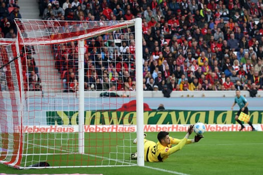 Great support,goalkeeper Nikola Vasilj (FC St. Pauli) also manages to save this free kick from Vincenzo Grifo (SC Freiburg) in the match of 1. FBL: 24-25: 1. FBL: 24-25: 5. Sptg. SC Freiburg - FC St. Pauli  DFL REGULATIONS PROHIBIT ANY USE OF PHOTOGRAPHS AS IMAGE SEQUENCES AND/OR QUASI-VIDEONann  Photo: Joachim Hahne/johapress