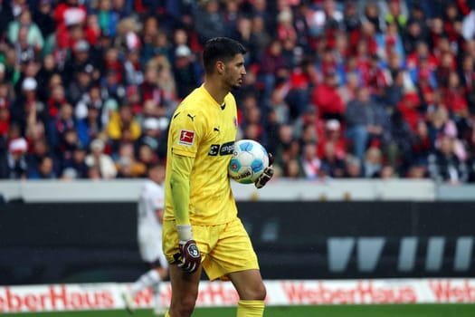 Goalkeeper Nikola Vasilj (FC St. Pauli) at the match of the 1st FBL: 24-25: 1st FBL: 24-25: 5th Sptg. SC Freiburg - FC St. Pauli  DFL REGULATIONS PROHIBIT ANY USE OF PHOTOGRAPHS AS IMAGE SEQUENCES AND/OR QUASI-VIDEONann  Photo: Joachim Hahne/johapress