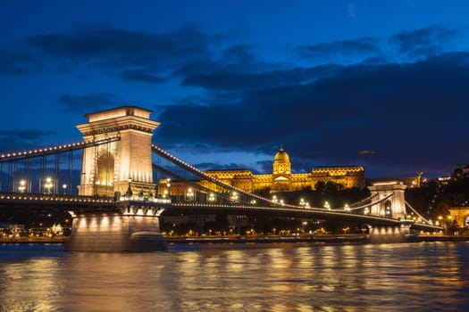 The illuminated Chain Bridge over the Danube river  in Budapest, Hungary