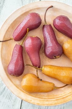 Red and white wine sweet poached pears
