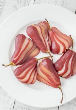 Red wine sweet and spicy poached pears