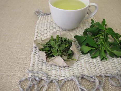 alfalfa leaf tea, lucern leaf tea, lucern tea, alfalfa, lucern, leaves, leaf, green, herba medicago sativae