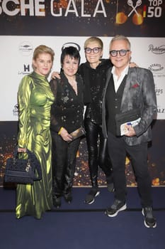 Yvonne Tschebull,Uschi Ackermann,Kerstin Goeritz,Joerg Knoer,Busche Gala 2024,Atlantic Hotel Hamburg,28.10.2024