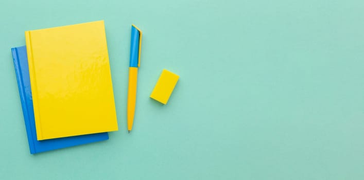 school supplies arrangement with copy space. High resolution photo
