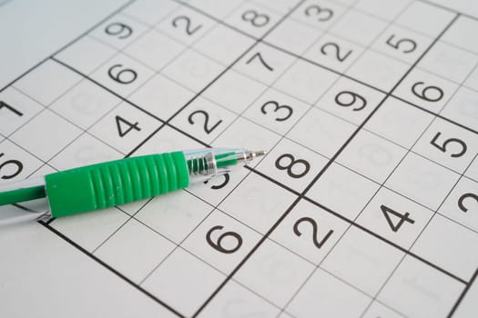 Sudoku puzzle, game to play for keep you brain younger for developing Alzheimer disease in senior patient.