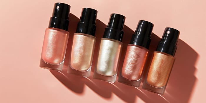 Liquid highlighter for a luminous glow.