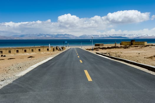 Asphalt road in Tibet. The track in the Himalayas.