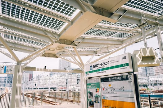 Image of Takawa Gateway Station Platform. Shooting Location: Tokyo metropolitan area