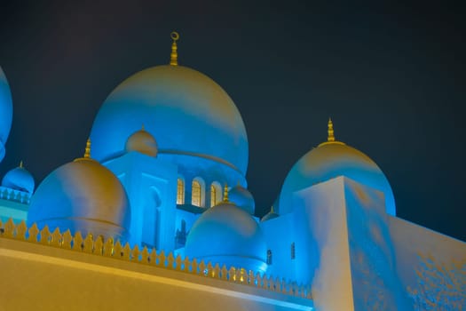 Shakezy Cayd Grand Mosque (United Arab Emirates). Shooting Location: Abdabi