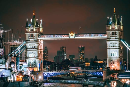 Tower Bridge illuminated. Shooting Location: UK, London
