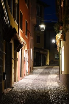 Gasse in Malcesine, abends