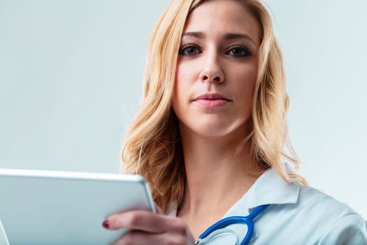 In copyspace, doctor uses mobile device for telemedicine, efficient organization, control of healthcare information