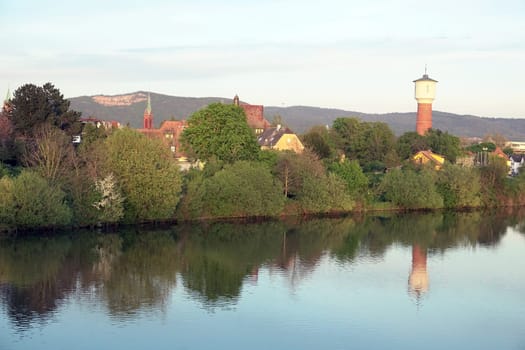 Neckar mit Ladenburg