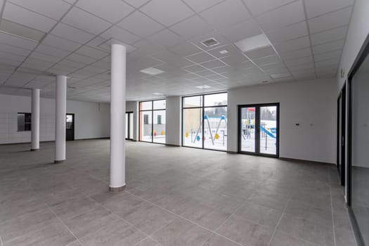 This bright and open commercial space is now fully prepared for your innovative design ideas and is full of potential