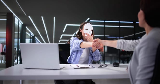 The Sneaky Salesman Lured a Woman into a Fraudulent Contract.