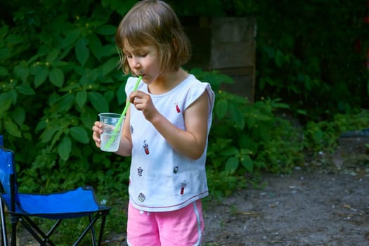 an outing or occasion that involves taking a packed meal to be eaten outdoors
