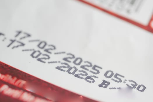 Ticket details include a date stamp indicating validity and expiry.