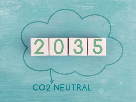 CO2 neutral until 2035, green energy, reduce carbon emission footprint, sustainable renewable electricity , environment protection, eco lifestyle