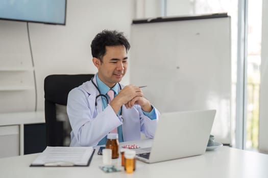 The physician communicates effectively with a patient online, addressing their health inquiries during a telehealth session, exemplifying the evolution of healthcare.