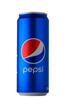 Gaziveren Cyprus -04.04.2025 A tall blue Pepsi can, sleek and cool, sits prominently on a picnic table, radiating vibrant colors under the midday sun. The atmosphere is filled with laughter and relaxation, inviting enjoyment.
