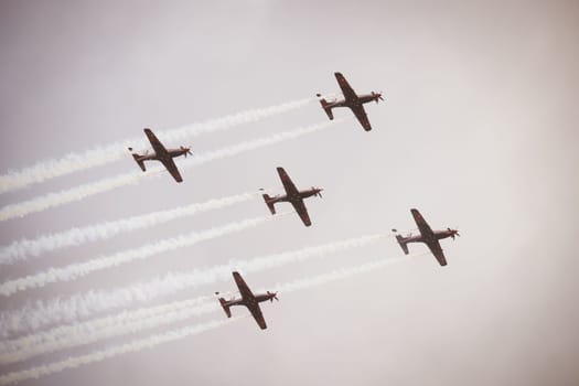 MELBOURNE, AUSTRALIA - MARCH 29: The RAAF Roulettes perform aerobatics at the Australian International Airshow at Avalon Airport on March 29, 2025 in Melbourne, Australia.