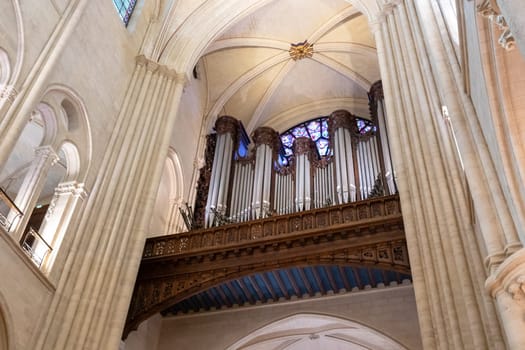 Paris, France - February 22nd 2025 : visitors in The Notre-Dame de Paris, newly re-opened cathedral restored after reconstruction, details of exterior