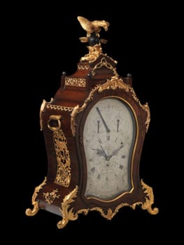 This stunning antique musical bracket clock with calendar, crafted by Thomas Lozano around 1700, features rich wood and intricate gold detailing. Its baroque design and historical charm make it a luxurious addition to vintage decor collections. Perfect for upscale interiors, this ornate timepiece evokes timeless elegance and craftsmanship.