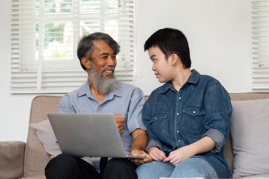 A meaningful exchange between a grandfather and his grandchild as they discuss their learning experience, highlighting the importance of communication in education.
