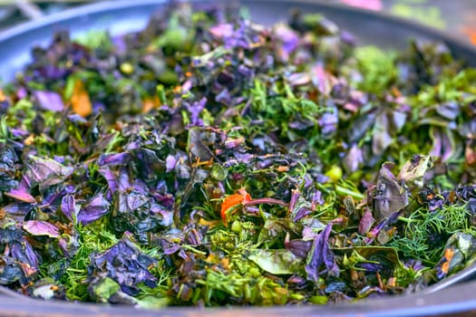 Pan aromatic or pungent vegetable substance used to flavor food, e.g. cloves, pepper, or cumin