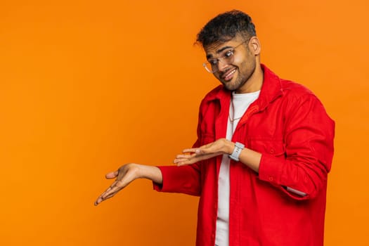 Man raising hands asking what why reason of failure, demonstrating disbelief irritation by troubles trendy social media meme anti lifehacks ridicules people who complicate simple tasks for no reason