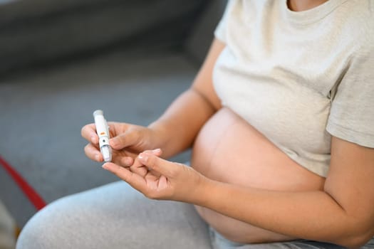 Gestational diabetes awareness and self care during pregnancy.