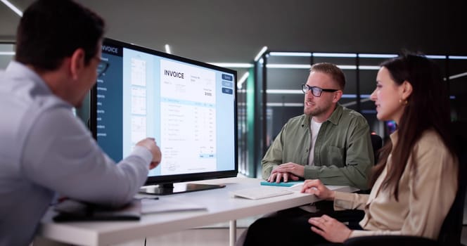 Latino Accountant Automates Electronic Invoices For Business Management Software