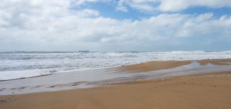 Cyclone Alfred Whipping up Sea as it travels down the Queensland coast causing dangerous surf conditions on all Sunshine Coast beaches