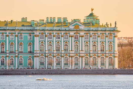 ice drift on the Neva River with a view the Winter Palace. High quality photo