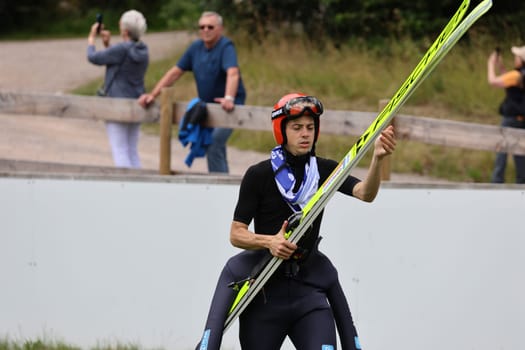 Constantin Schmid (WSV Oberaudorf) at the summer course DSV ski jumper Hinterzarten 2023
