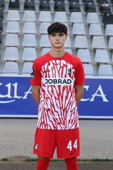 Drew Murray (SC Freiburg II / U23) at the team photo SC Freiburg II - U23 - Season 2023/24