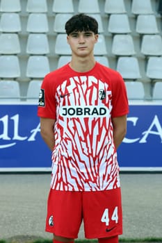 Drew Murray (SC Freiburg II / U23) at the team photo SC Freiburg II - U23 - Season 2023/24