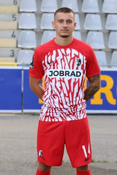 Davino Knappe (SC Freiburg II / U23) at the team photo SC Freiburg II - U23 - Season 2023/24