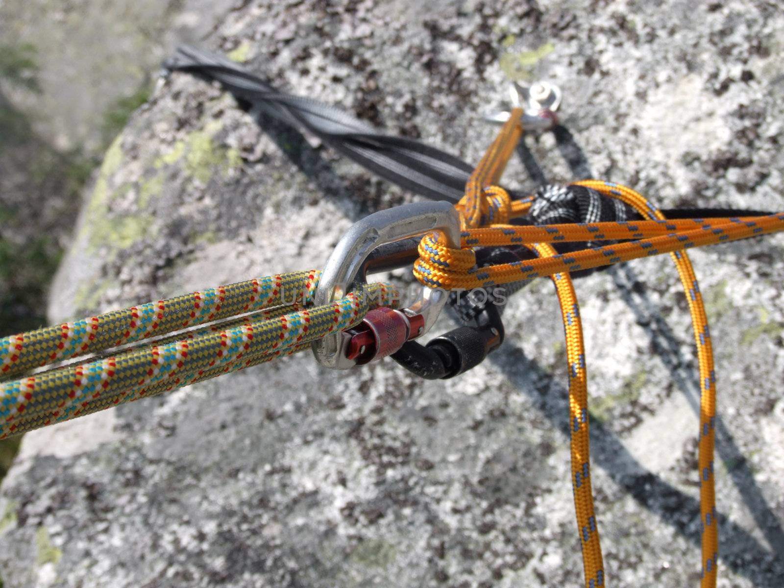 Equipment for mountain climbing and rappelling