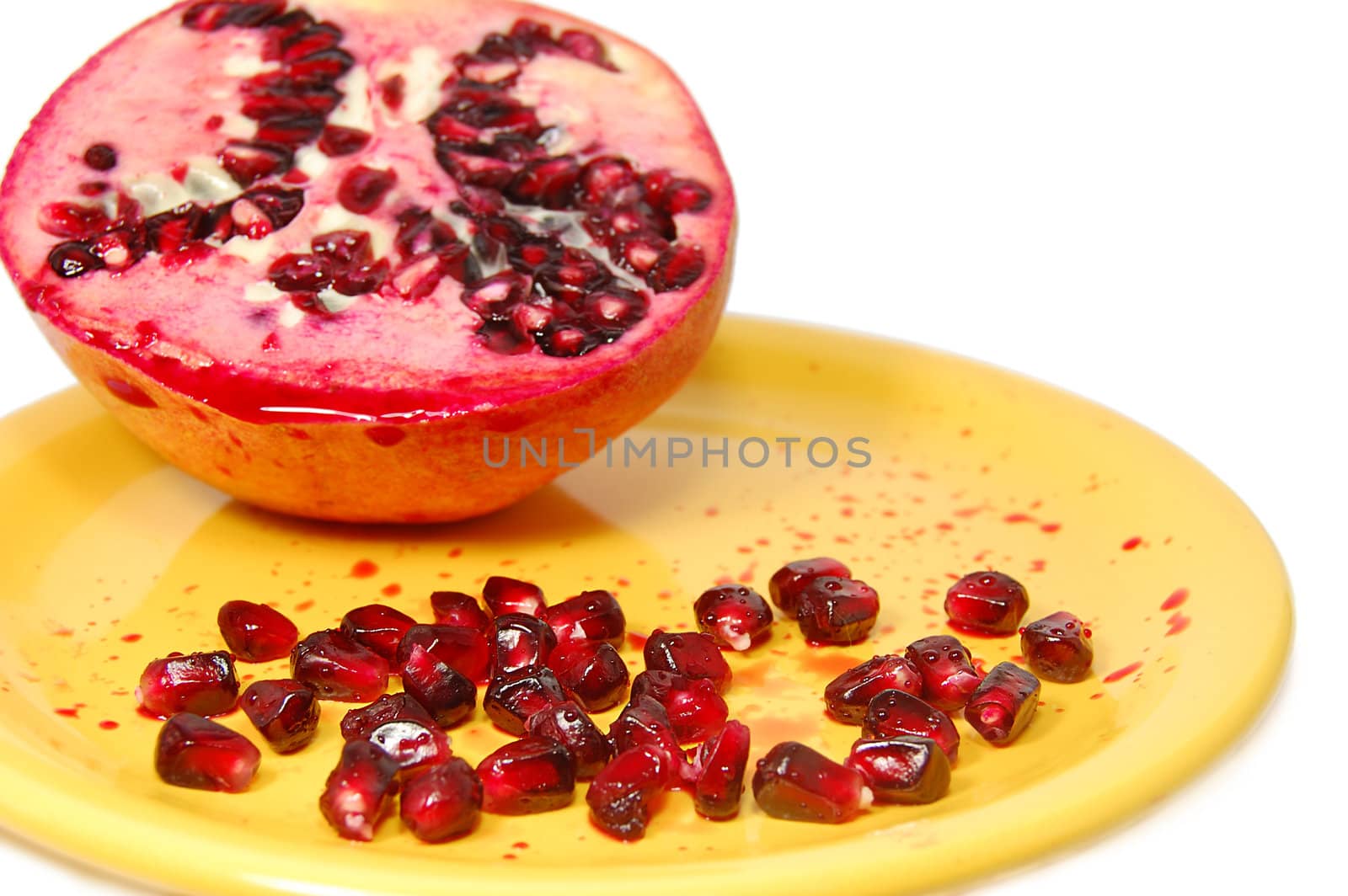 Pomegranate by Angel_a