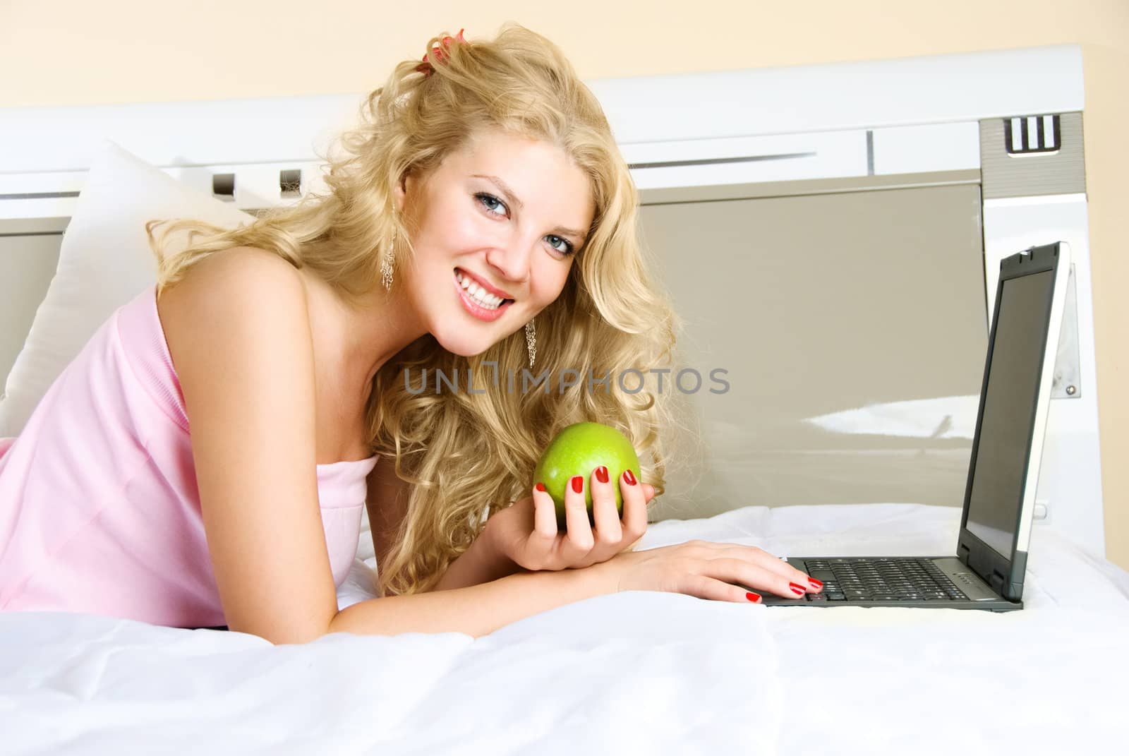 pretty girl with a laptop by lanak