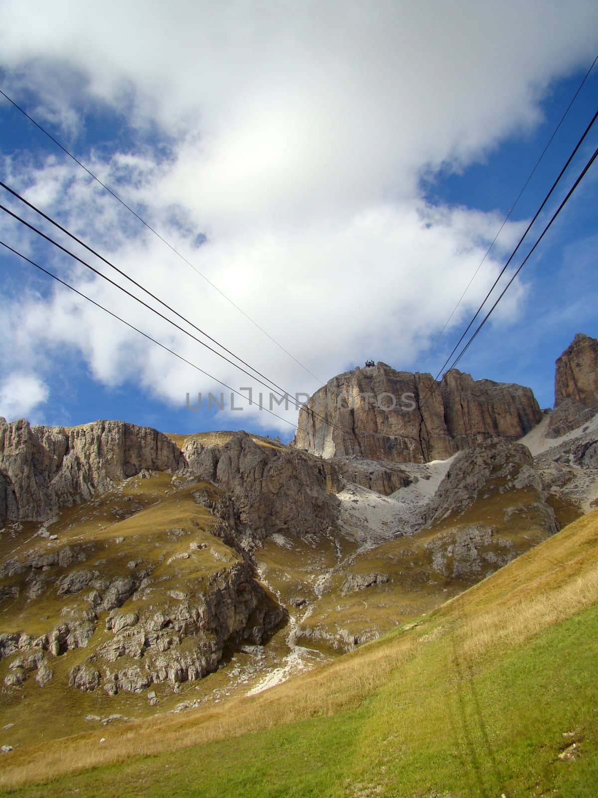 
cableway in Dolomite Mountains in Italian Alps.Italy.Europe.2007